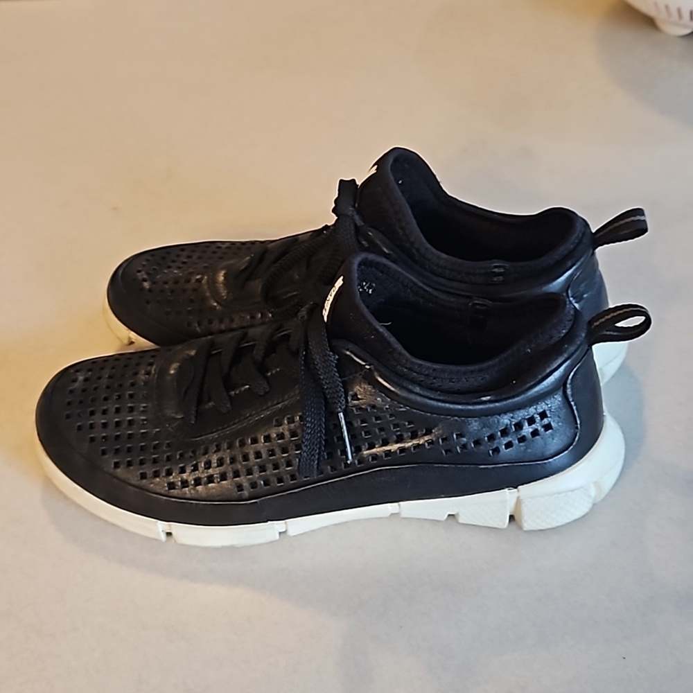Ecco mens sneakers